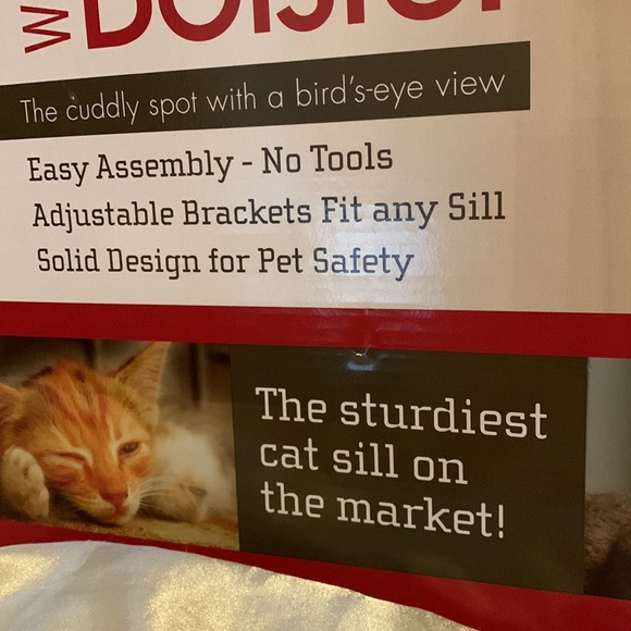 Deluxe Kitty Sill with Bolster a cuddly spot for your cat with a bird’s-eye view - Picture 2 of 10